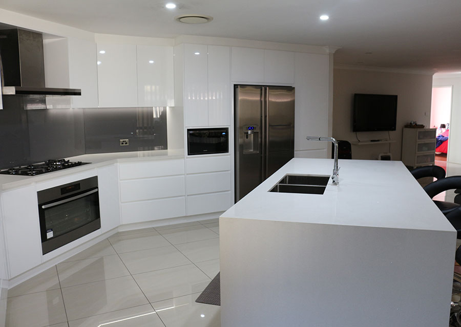Get The Look White Polyurethane Kitchen, Can You Put Polyurethane On Kitchen Cabinets